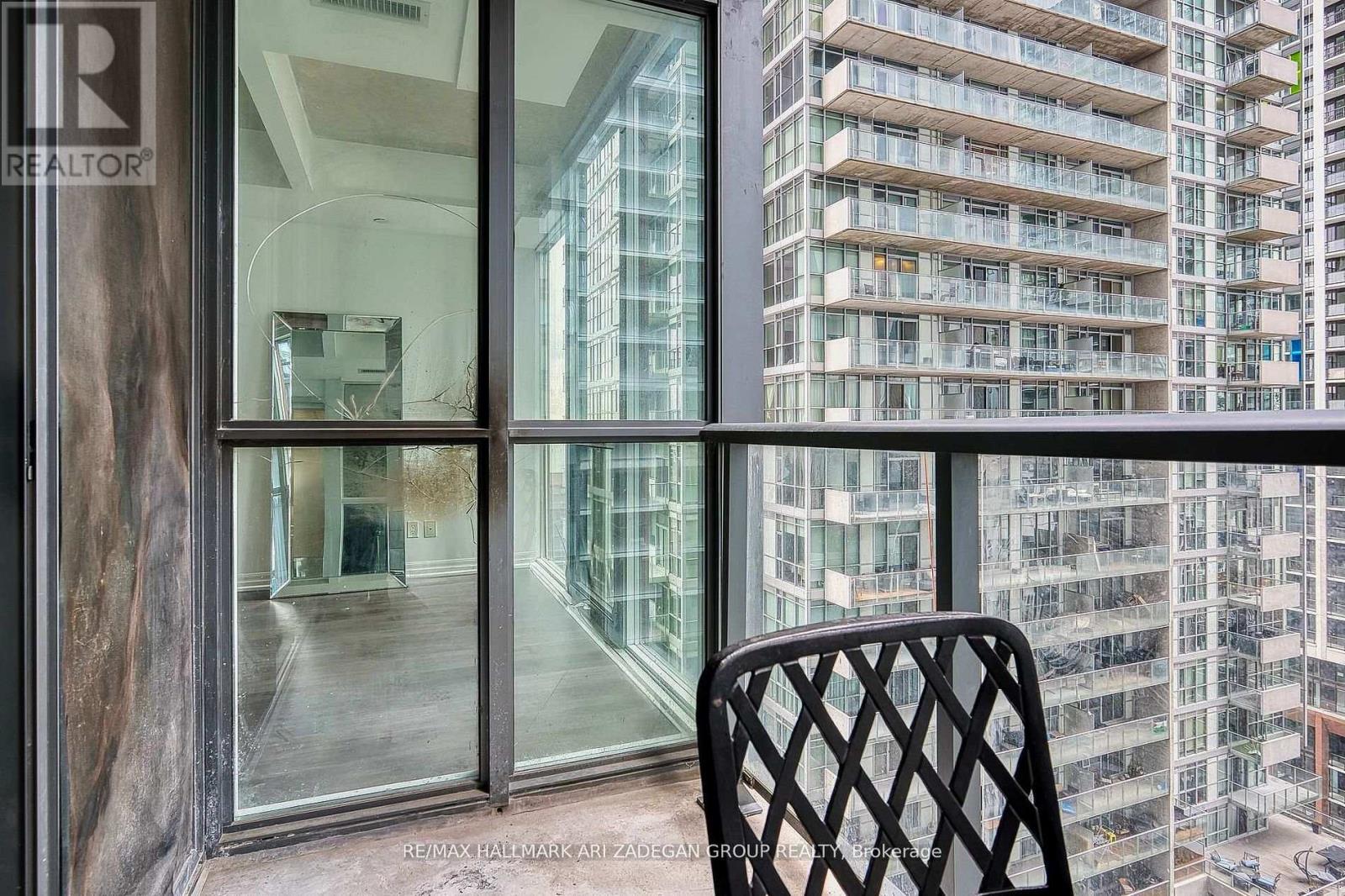 1701 - 88 Blue Jays Way, Toronto, Ontario  M5V 2G3 - Photo 20 - C12814604