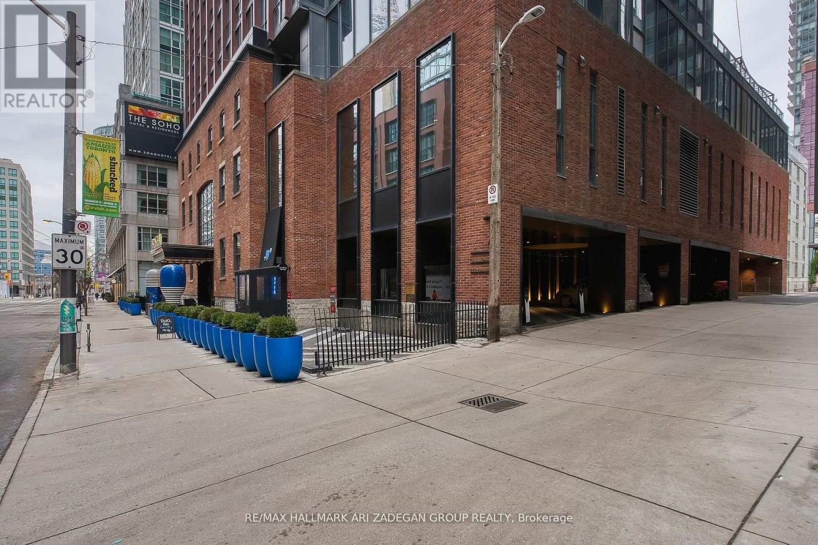 1701 - 88 Blue Jays Way, Toronto, Ontario  M5V 2G3 - Photo 26 - C12814604