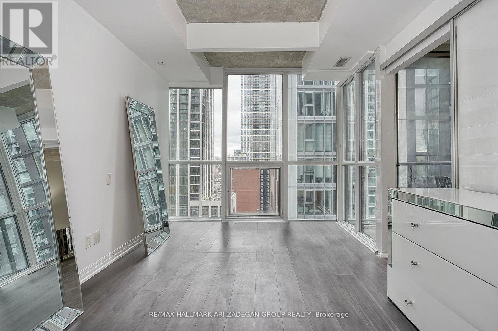 1701 - 88 Blue Jays Way, Toronto, Ontario  M5V 2G3 - Photo 4 - C12814604