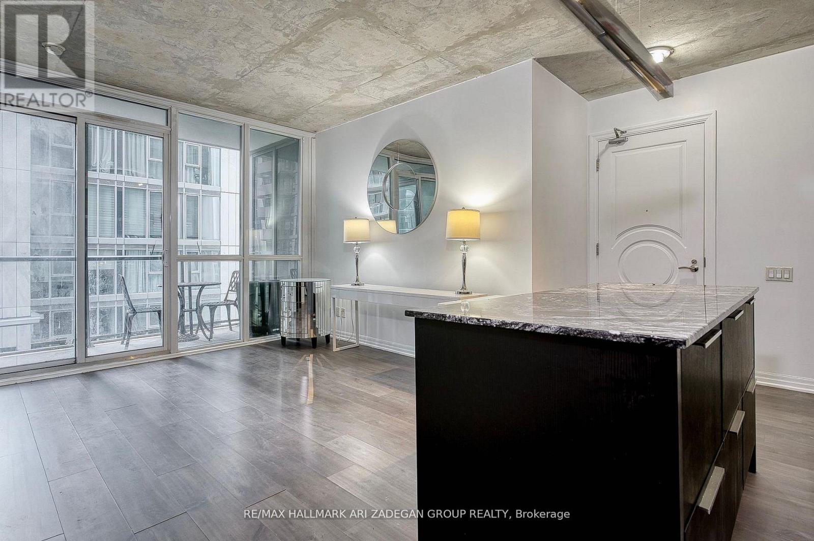 1701 - 88 Blue Jays Way, Toronto, Ontario  M5V 2G3 - Photo 5 - C12814604