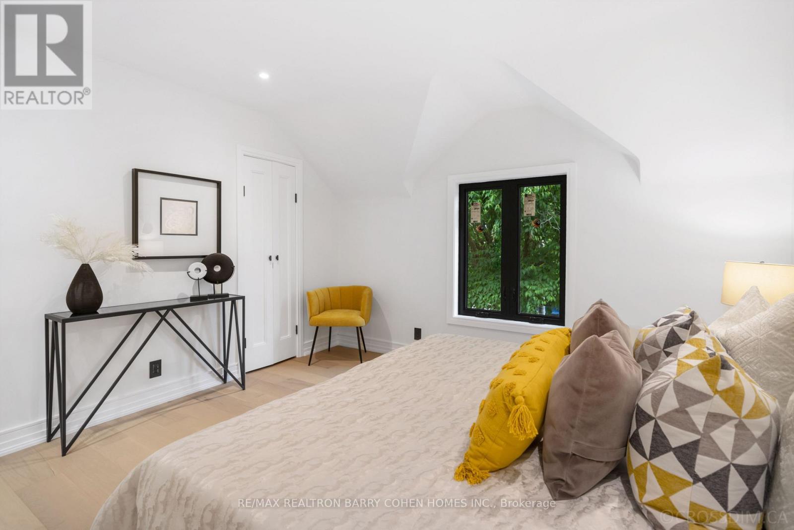 12 Fairfield Road, Toronto, Ontario  M4P 1T1 - Photo 19 - C12814694