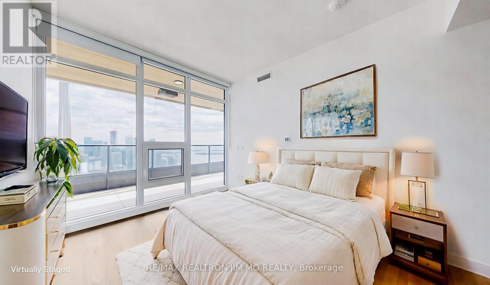 6906 - 3 Concord Cityplace Way, Toronto, Ontario  M5V 0X4 - Photo 17 - C12814754