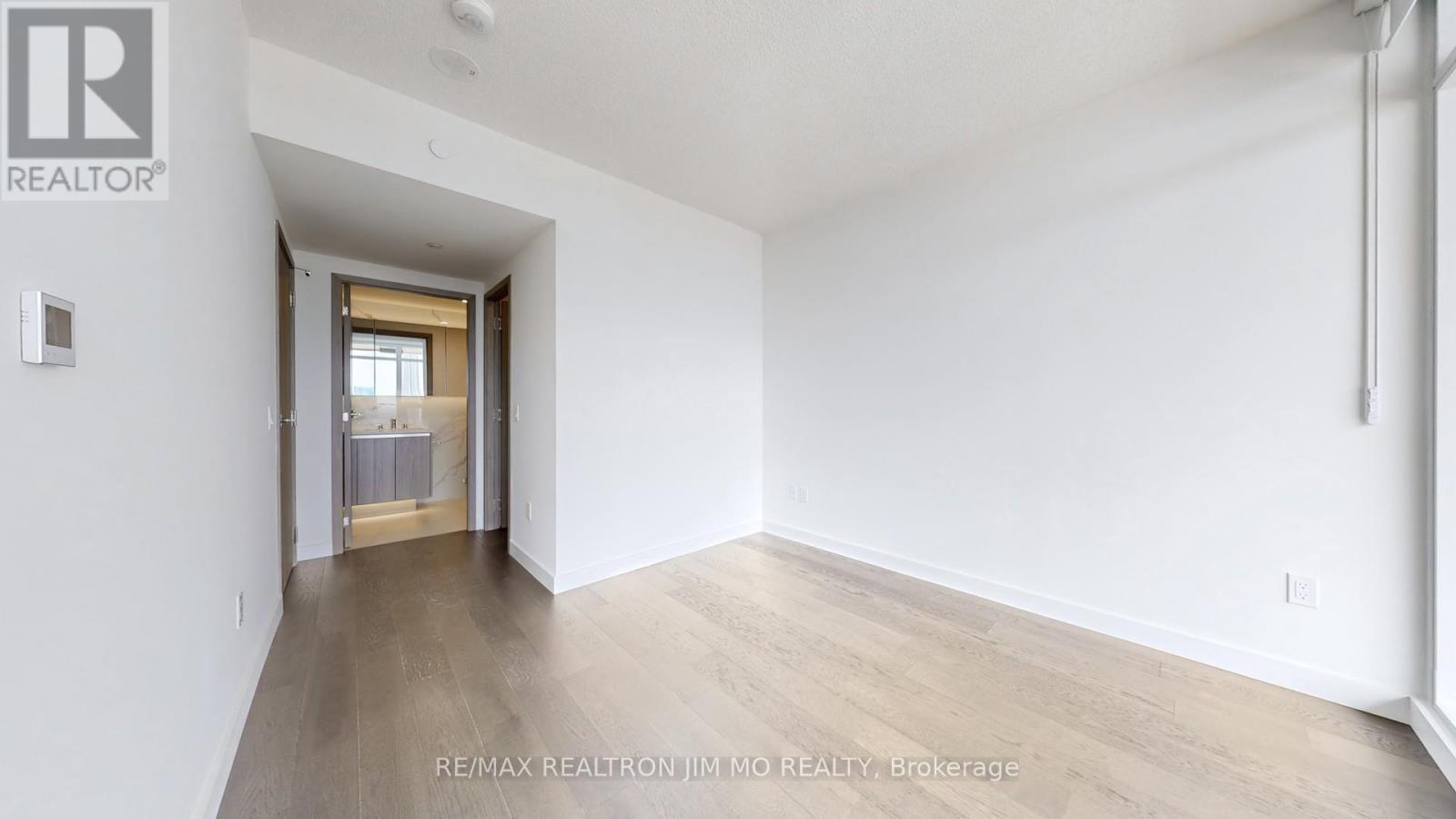 6906 - 3 Concord Cityplace Way, Toronto, Ontario  M5V 0X4 - Photo 21 - C12814754