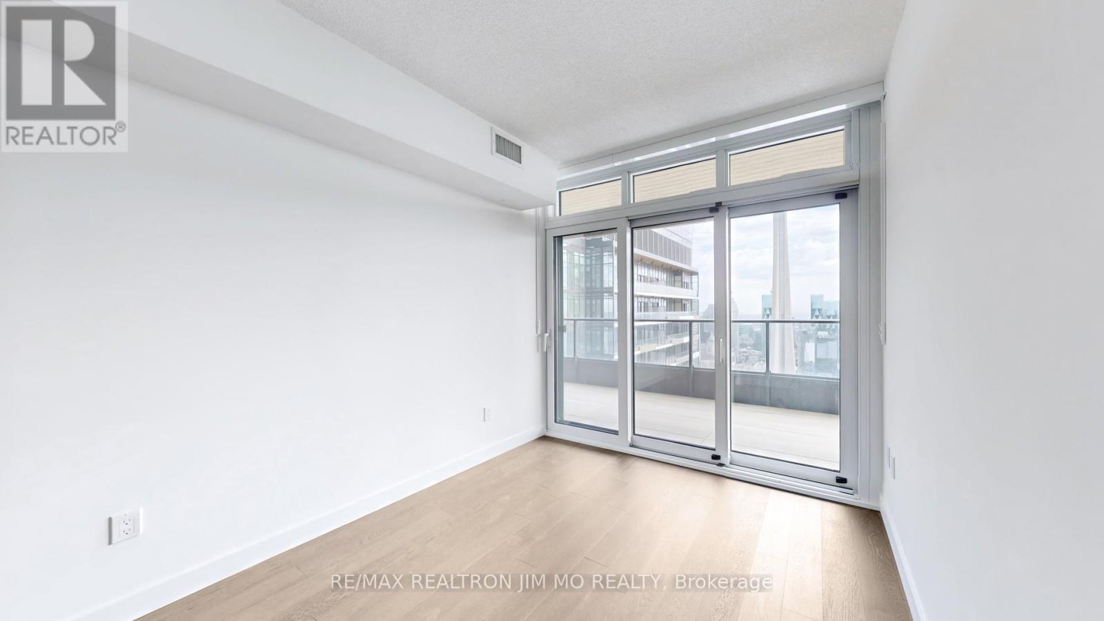 6906 - 3 Concord Cityplace Way, Toronto, Ontario  M5V 0X4 - Photo 25 - C12814754