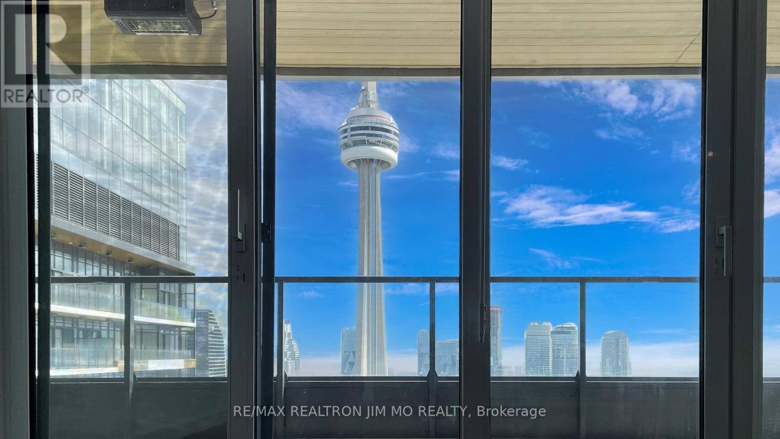 6906 - 3 Concord Cityplace Way, Toronto, Ontario  M5V 0X4 - Photo 37 - C12814754