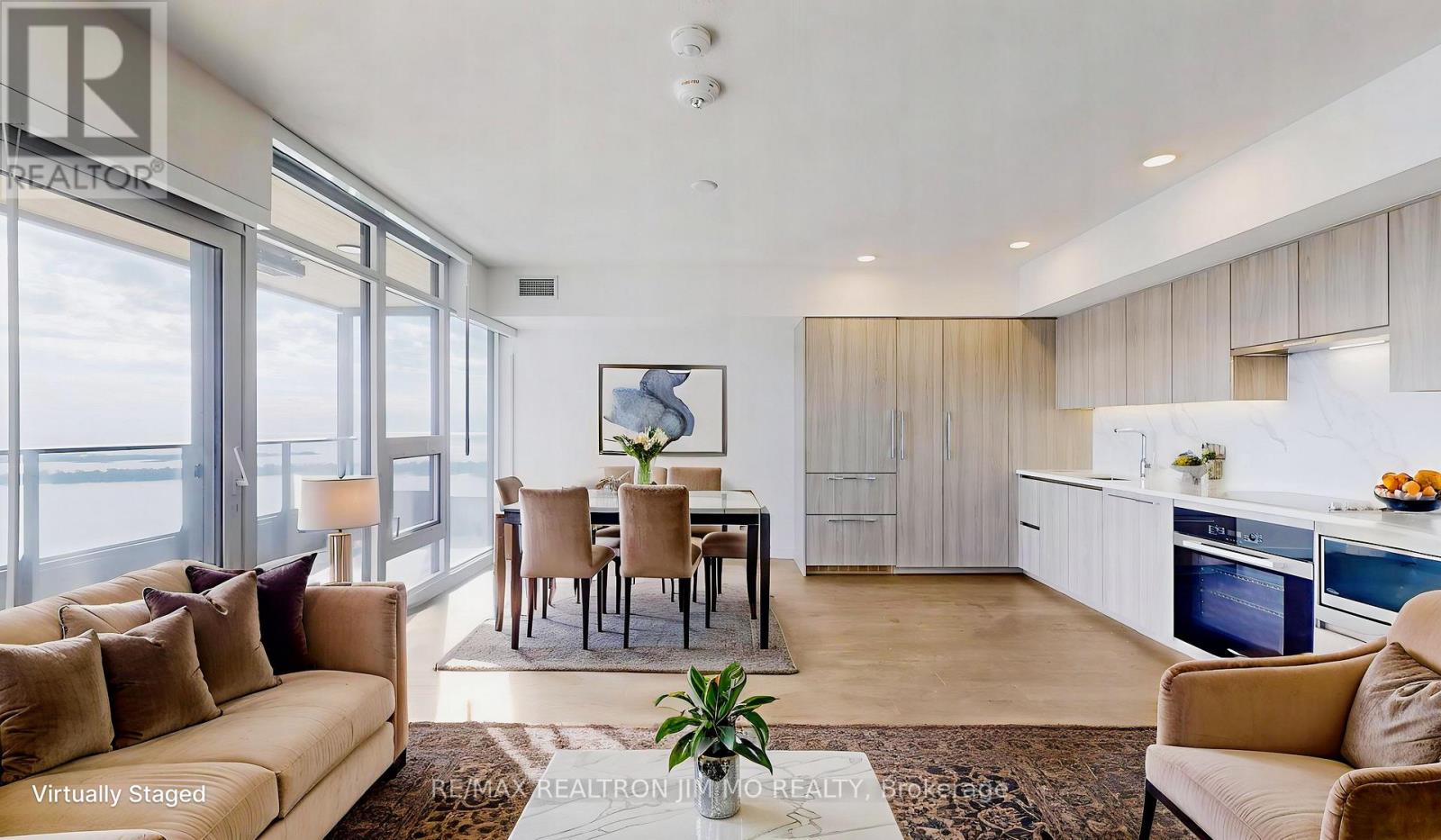 6906 - 3 Concord Cityplace Way, Toronto, Ontario  M5V 0X4 - Photo 4 - C12814754