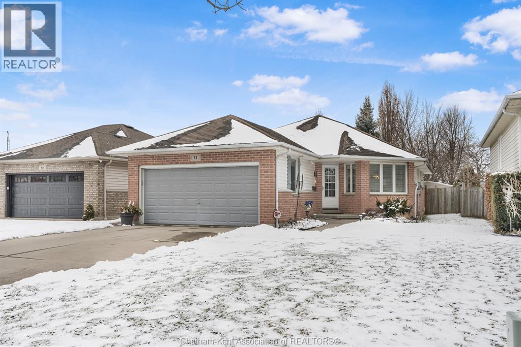 MLS# 26003819: 11 CROCUS COURT, Chatham, Canada