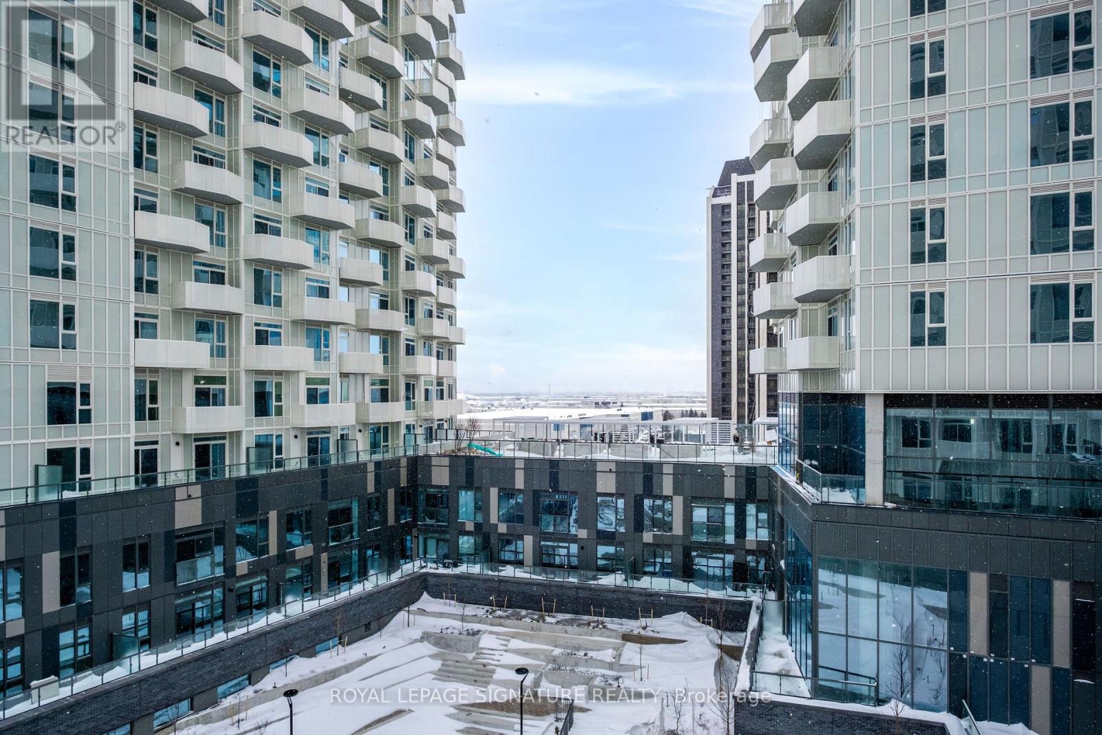 625 - 498 Caldari Road, Vaughan, Ontario  L4K 0R6 - Photo 11 - N12814522