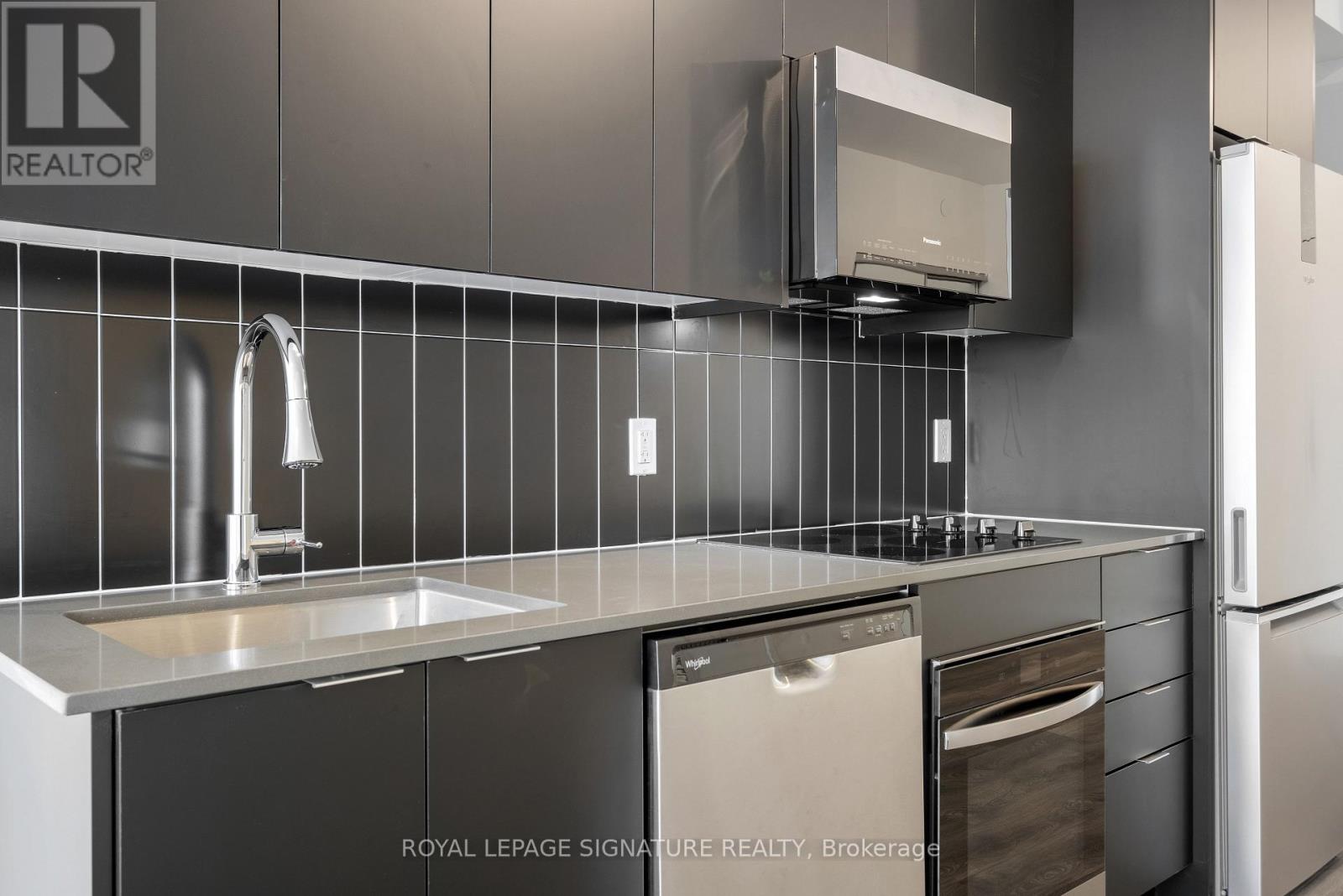 625 - 498 Caldari Road, Vaughan, Ontario  L4K 0R6 - Photo 6 - N12814522