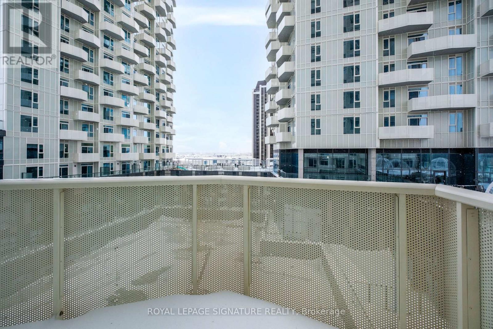 625 - 498 Caldari Road, Vaughan, Ontario  L4K 0R6 - Photo 9 - N12814522