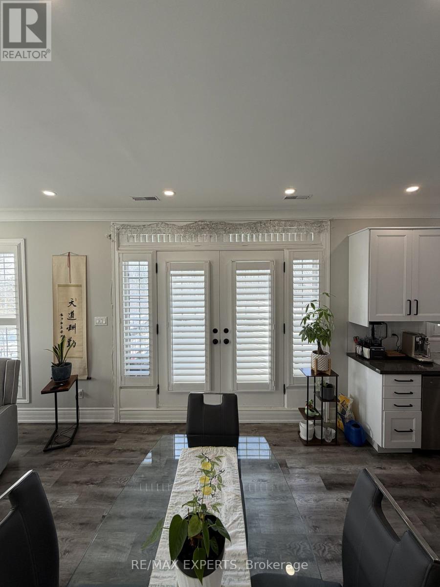 204 - 10472 Islington Avenue, Vaughan, Ontario  L0J 1C0 - Photo 11 - N12814564