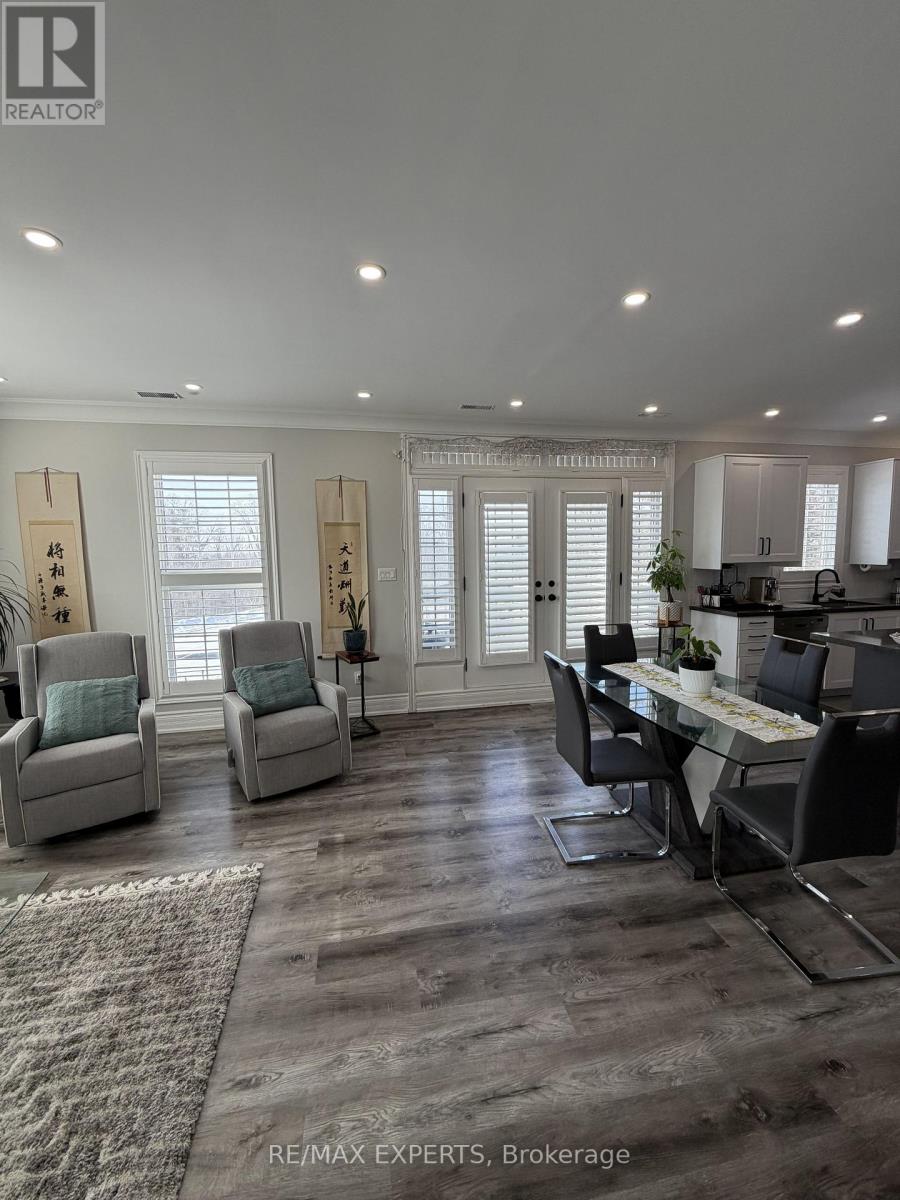 204 - 10472 Islington Avenue, Vaughan, Ontario  L0J 1C0 - Photo 8 - N12814564