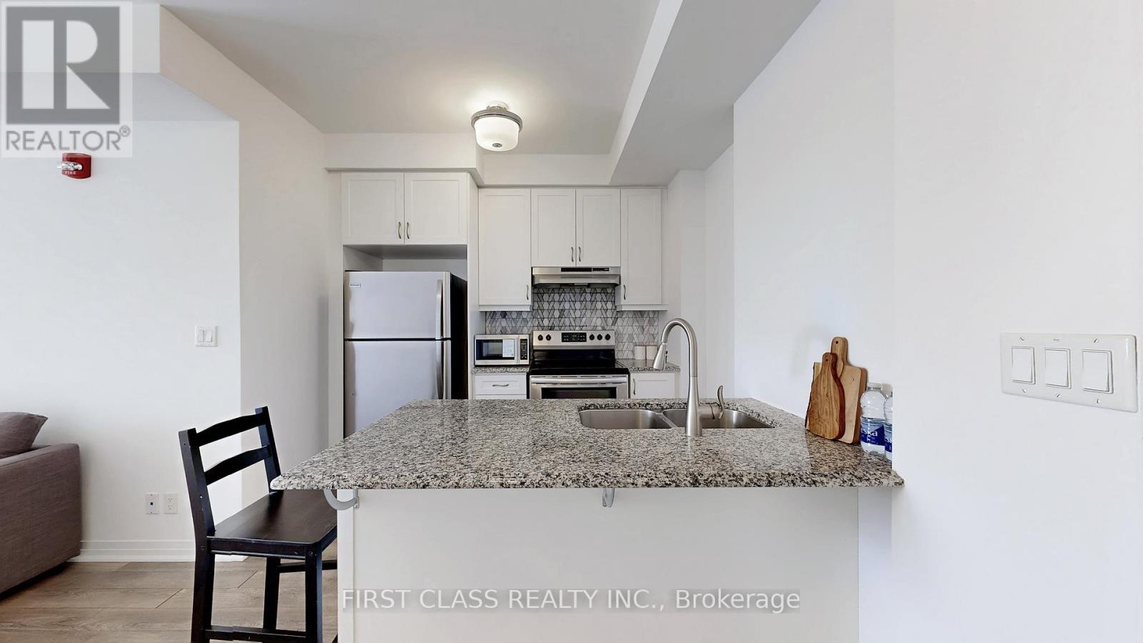 409 - 58 Adam Sellers Street, Markham, Ontario  L6B 1P5 - Photo 12 - N12814576