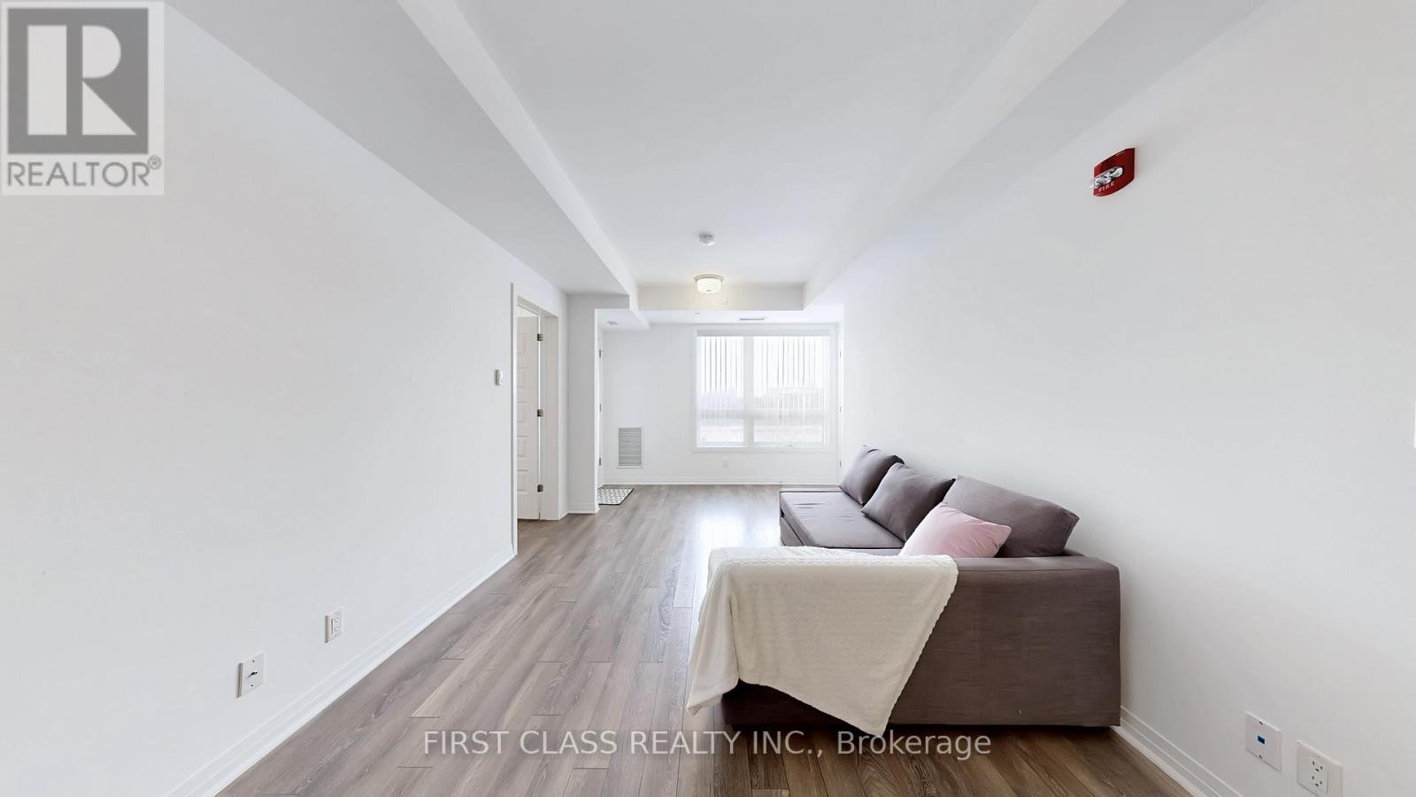 409 - 58 Adam Sellers Street, Markham, Ontario  L6B 1P5 - Photo 5 - N12814576