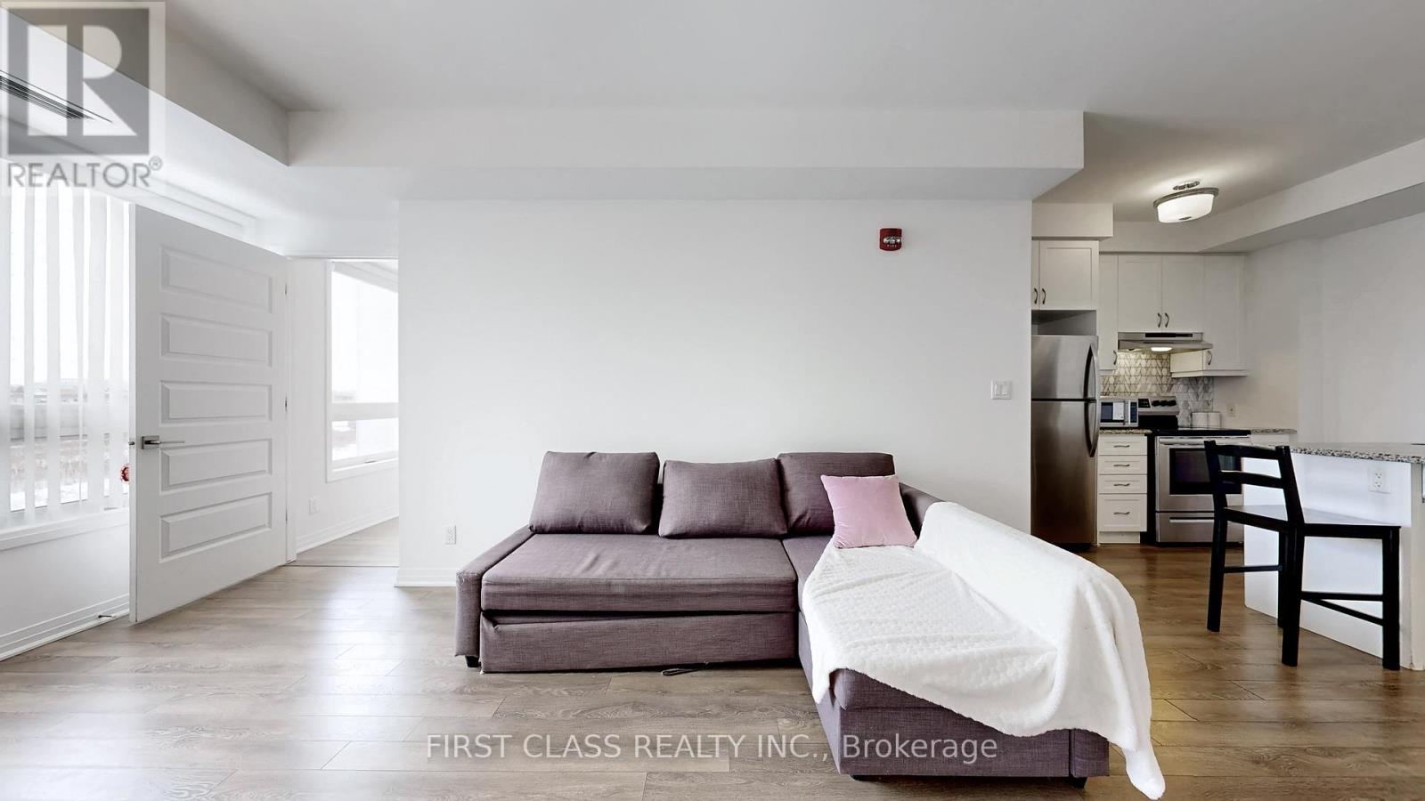 409 - 58 Adam Sellers Street, Markham, Ontario  L6B 1P5 - Photo 8 - N12814576