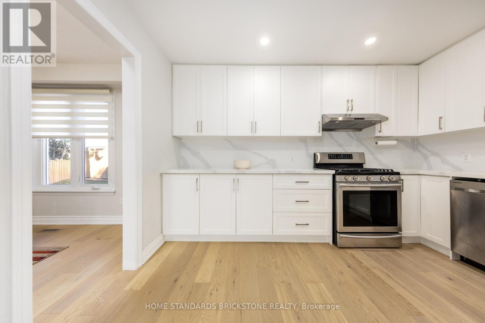 25 Hester Court, Markham, Ontario  L3T 3K4 - Photo 14 - N12814640