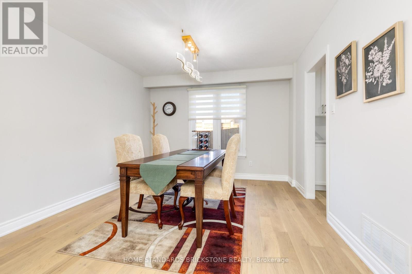 25 Hester Court, Markham, Ontario  L3T 3K4 - Photo 8 - N12814640