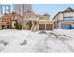 392 KWAPIS BOULEVARD, Newmarket, Ontario