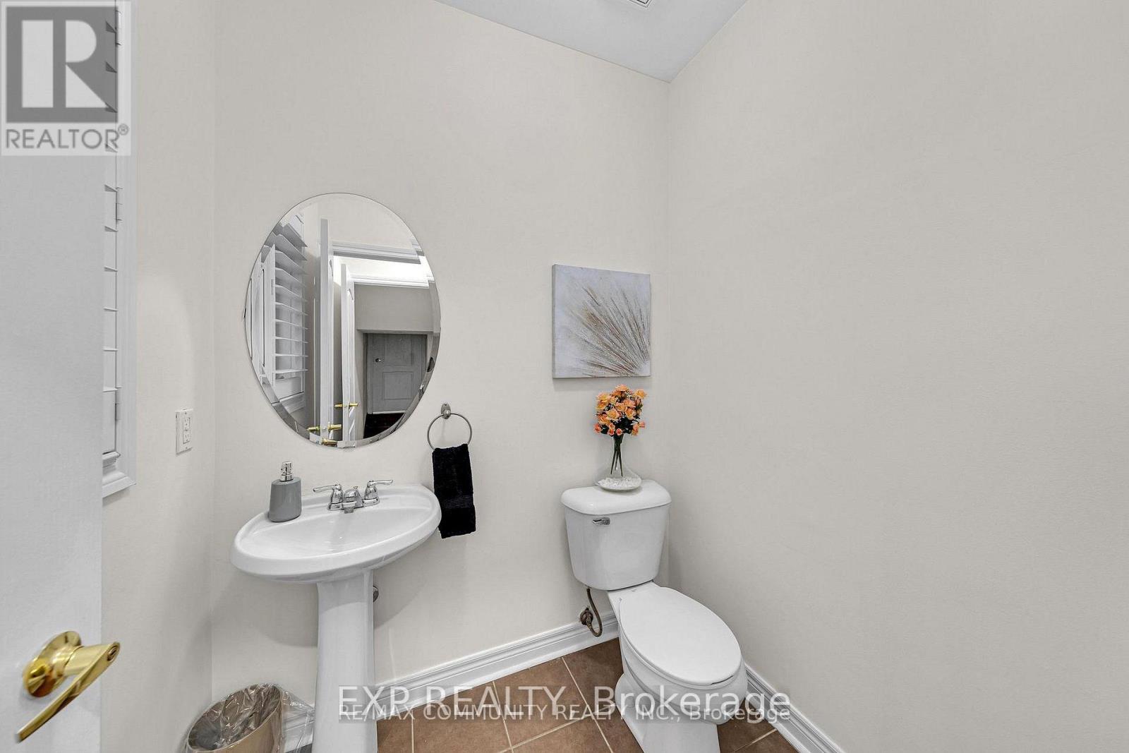 17 Rouge Bank Drive, Markham, Ontario  L6B 1A8 - Photo 8 - N12814704