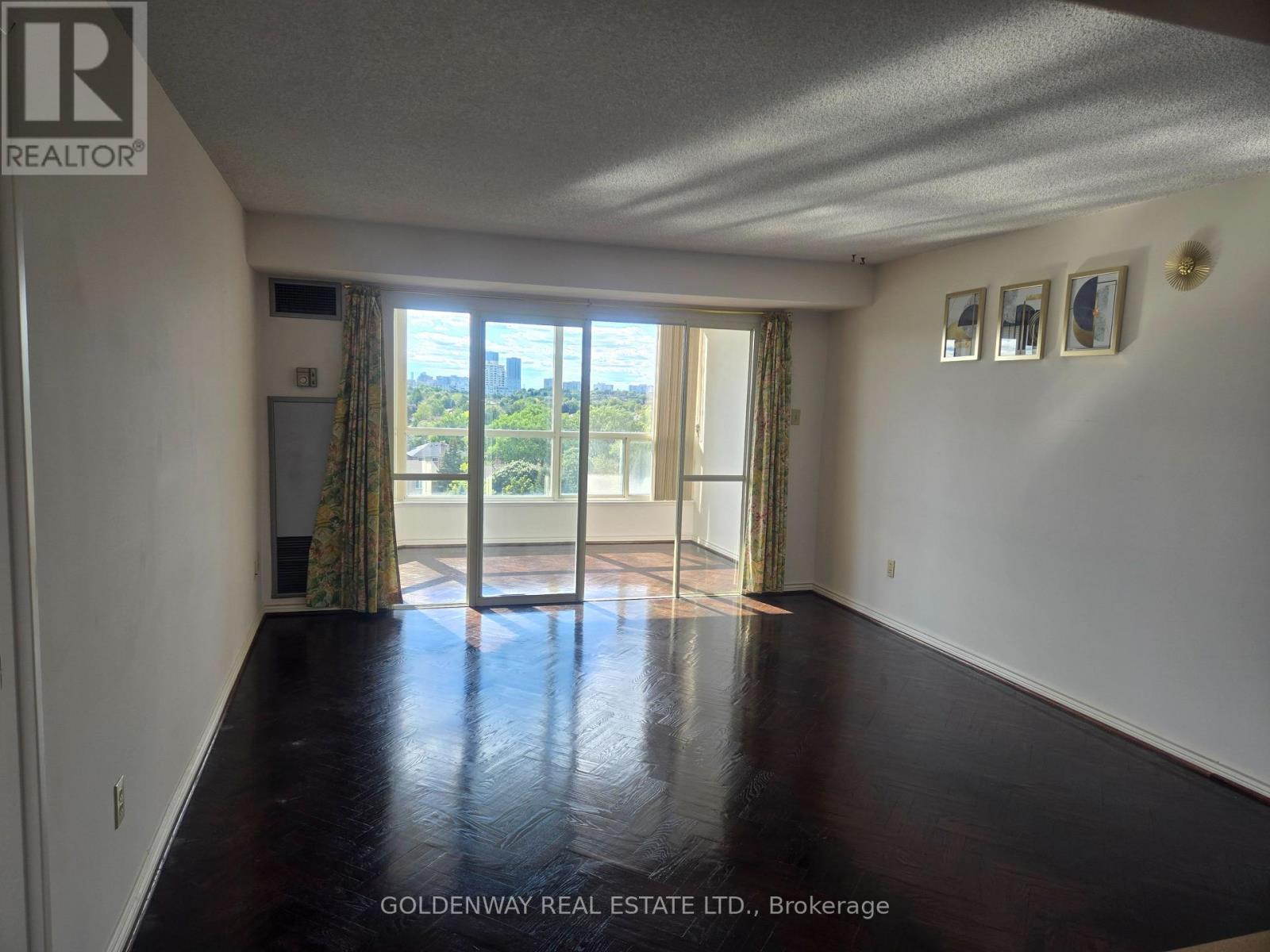 1012 - 7300 Yonge Street, Vaughan, Ontario L4J 7Y5 - Photo 3 - N12814726