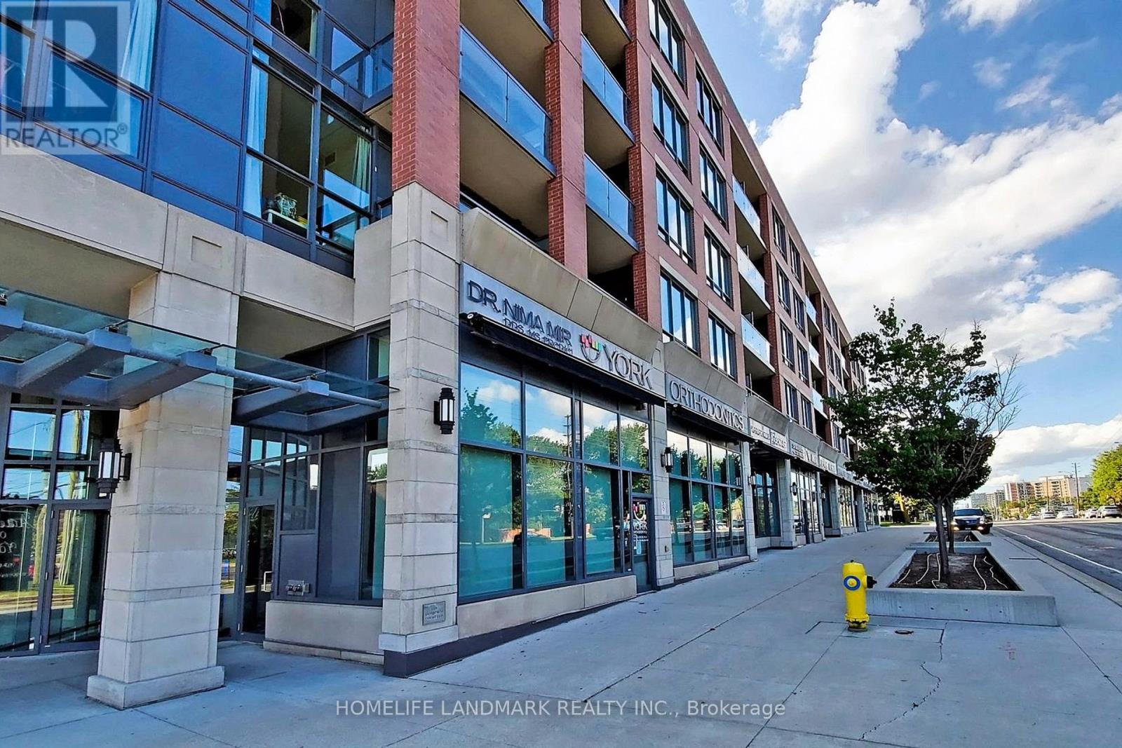 513 - 7608 Yonge Street, Vaughan, Ontario  L4J 0J5 - Photo 4 - N12814748