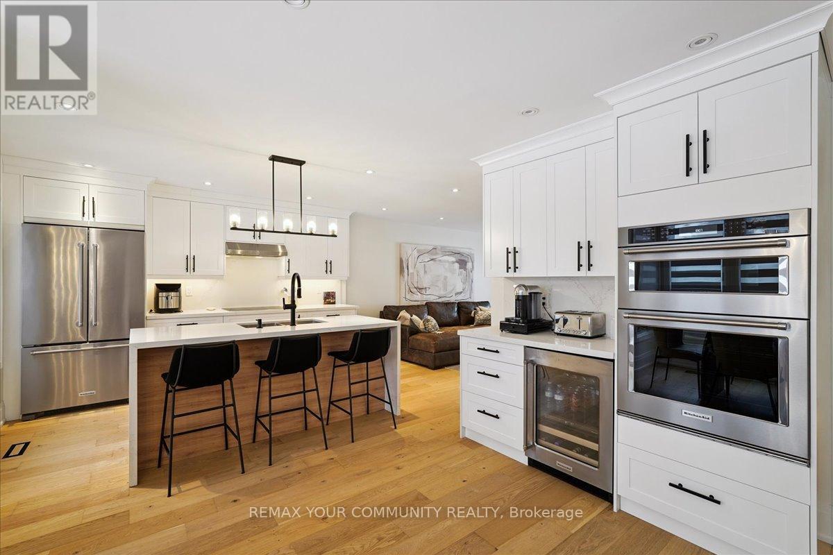 297 Burford Street, Newmarket, Ontario  L3Y 6E7 - Photo 10 - N12814770