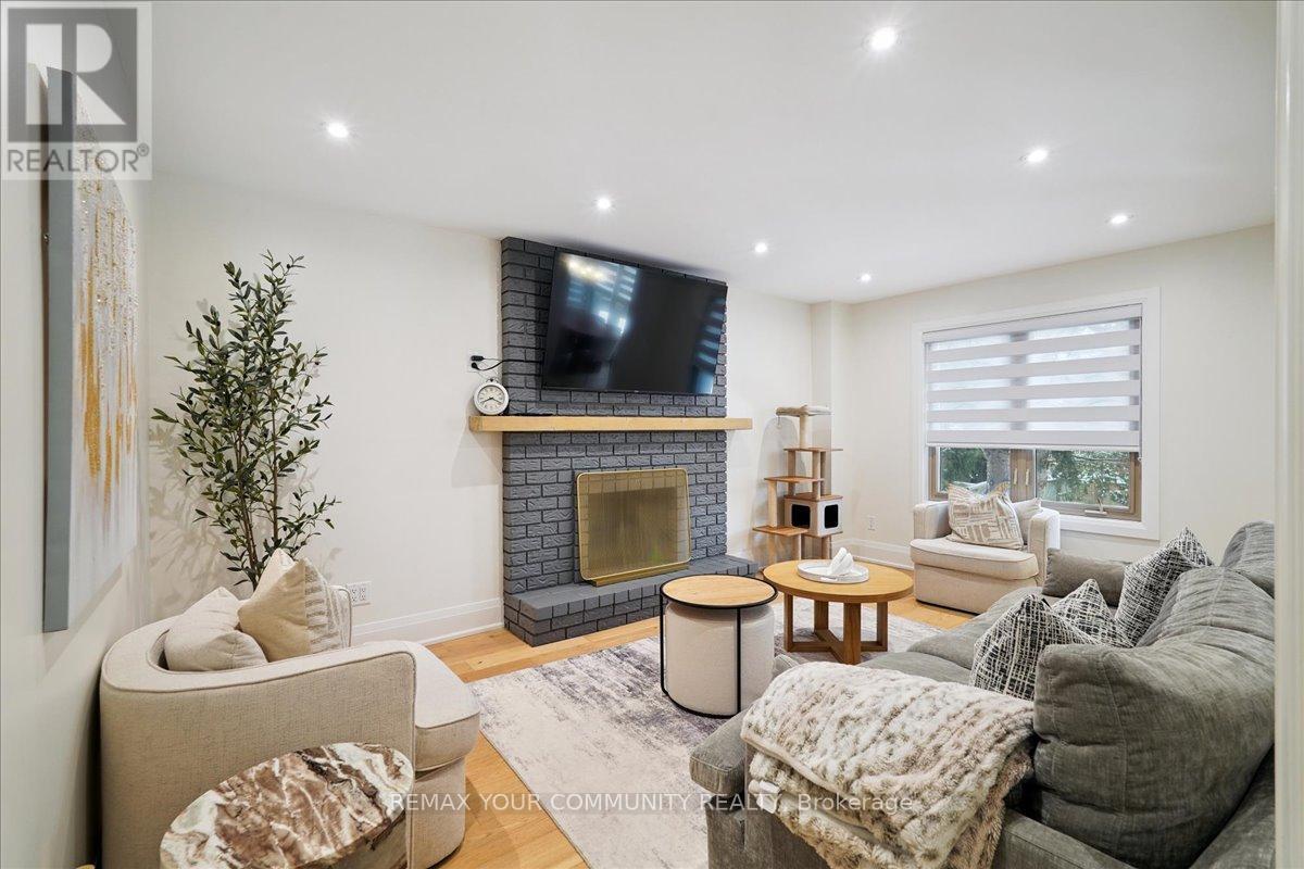 297 Burford Street, Newmarket, Ontario  L3Y 6E7 - Photo 15 - N12814770