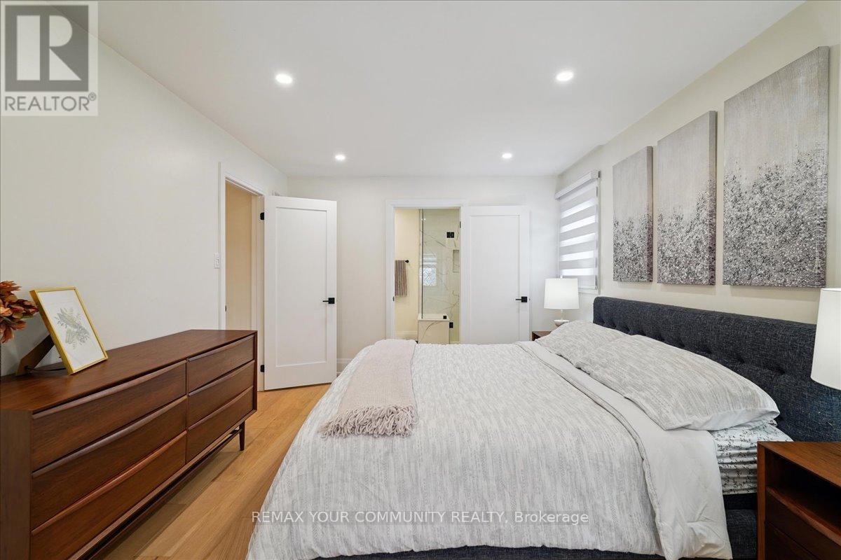 297 Burford Street, Newmarket, Ontario  L3Y 6E7 - Photo 20 - N12814770