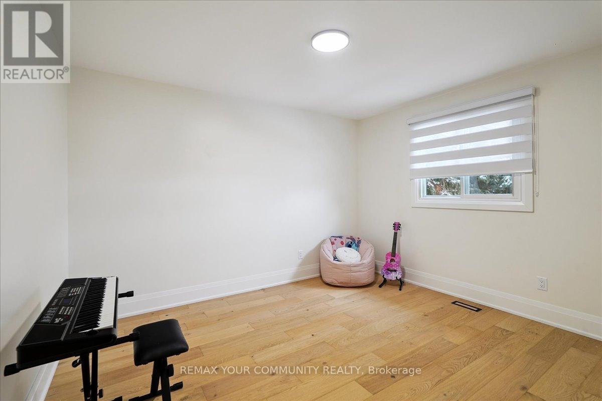 297 Burford Street, Newmarket, Ontario  L3Y 6E7 - Photo 25 - N12814770