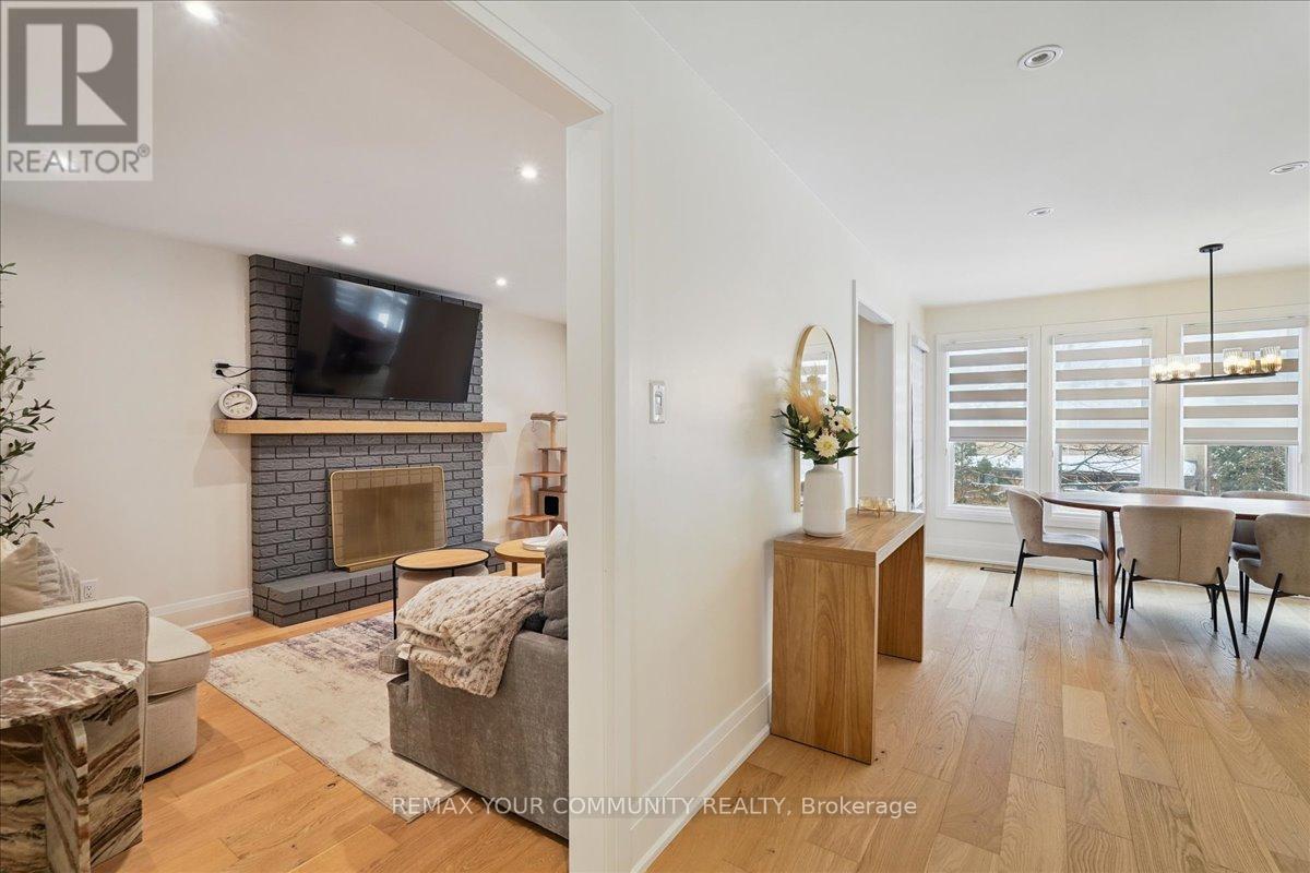 297 Burford Street, Newmarket, Ontario  L3Y 6E7 - Photo 6 - N12814770