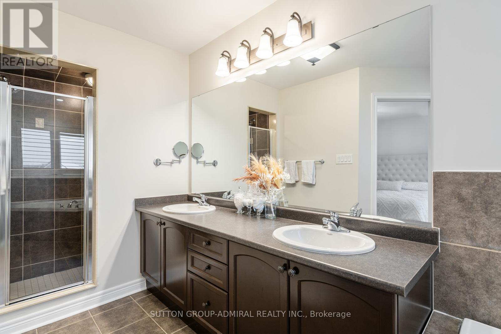 5 Millhouse Court, Vaughan, Ontario  L6A 4J4 - Photo 24 - N12814788