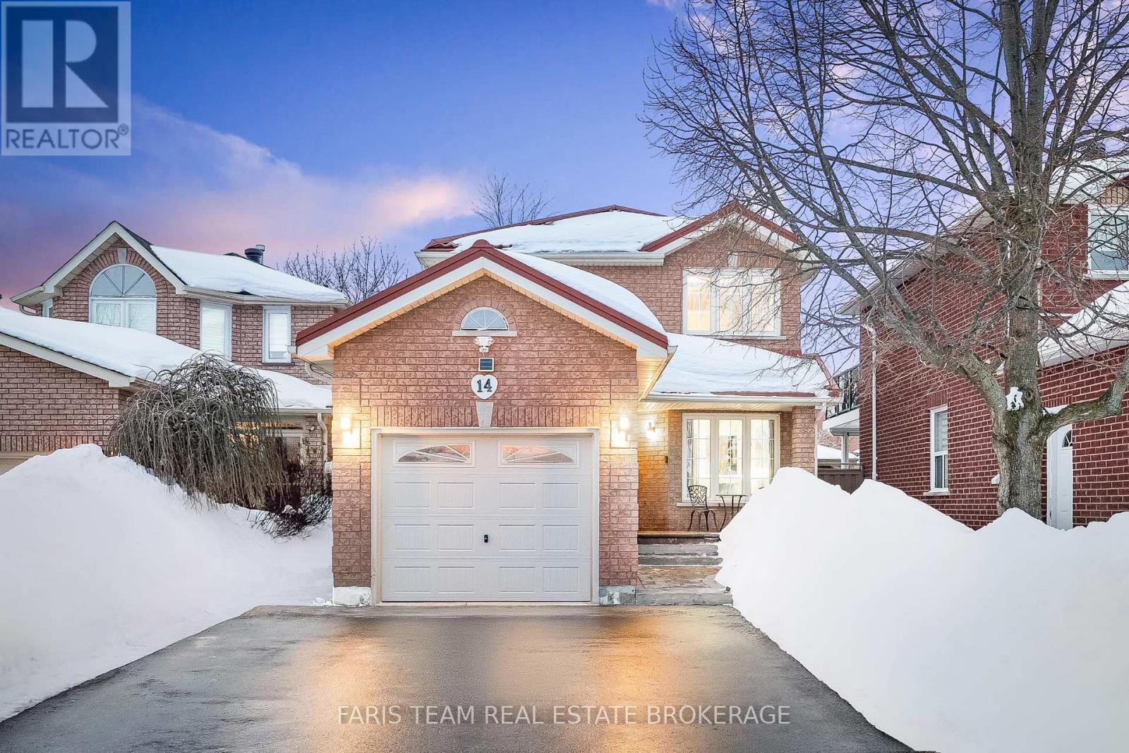 14 NIGHTINGALE CRESCENT, barrie (painswick south), Ontario