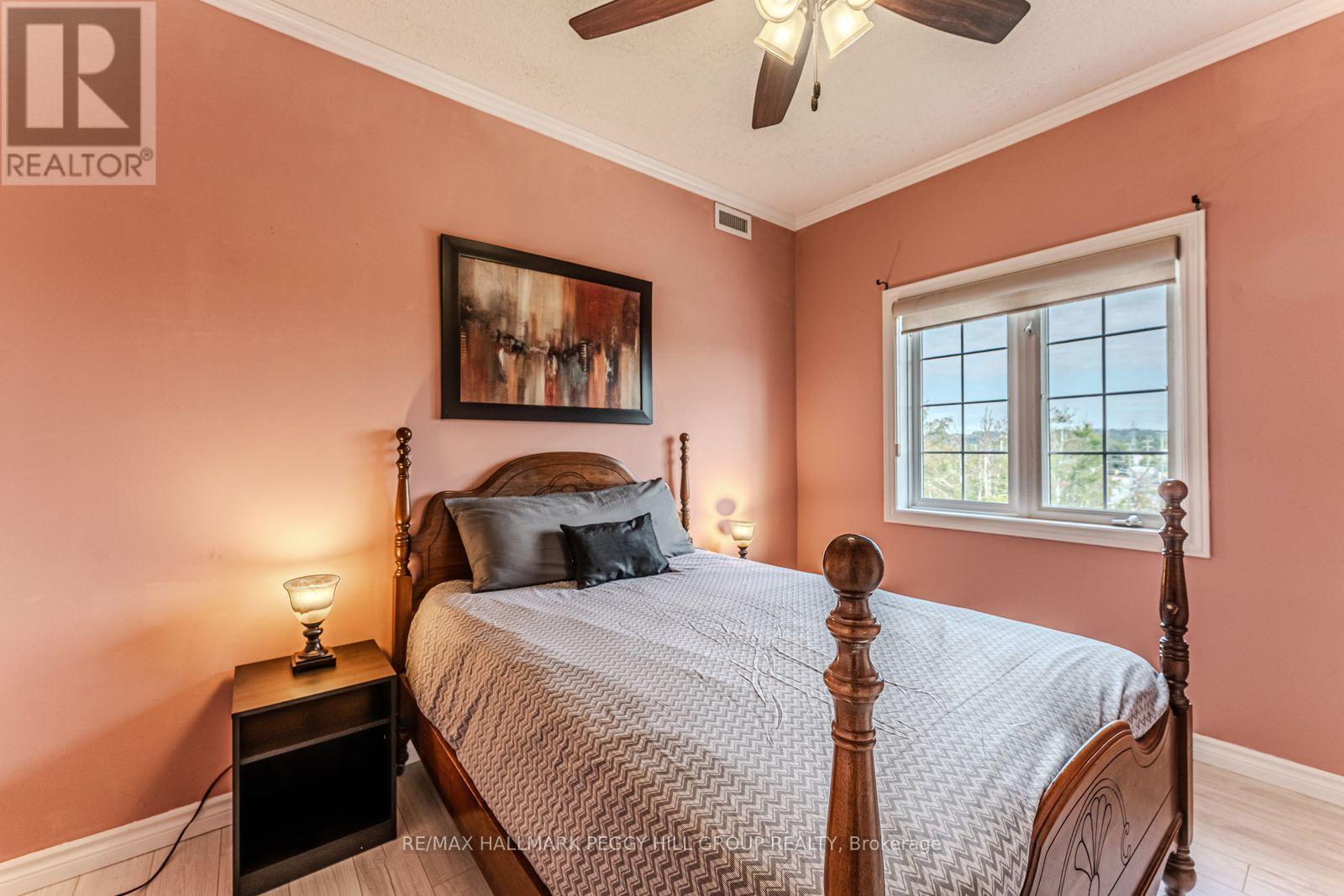 402 - 40 Ferndale Drive S, Barrie, Ontario  L4N 2L3 - Photo 8 - S12814600