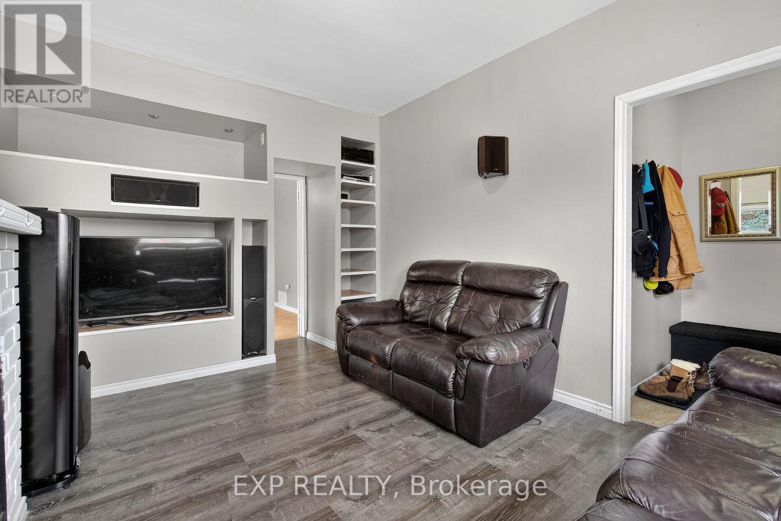 655 Highbury Avenue N, London East, Ontario  N5W 4L2 - Photo 8 - X12811206