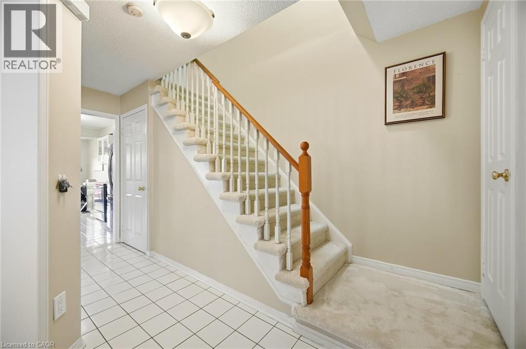 6945 Gracefield Drive, Mississauga, Ontario  L5N 6T9 - Photo 24 - 40807219