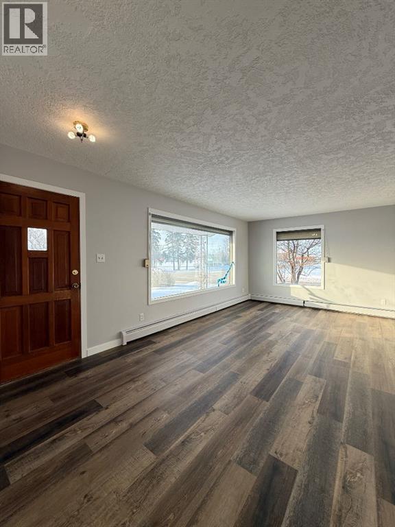 5105 48th Street, High Prairie, Alberta  T0G 1E0 - Photo 8 - A2262403