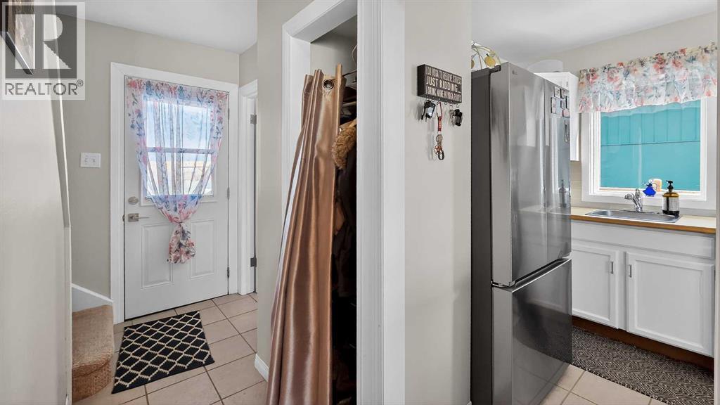 11 Mountain Vista Drive, Hill Spring, Alberta  T0K 1E0 - Photo 18 - A2287977