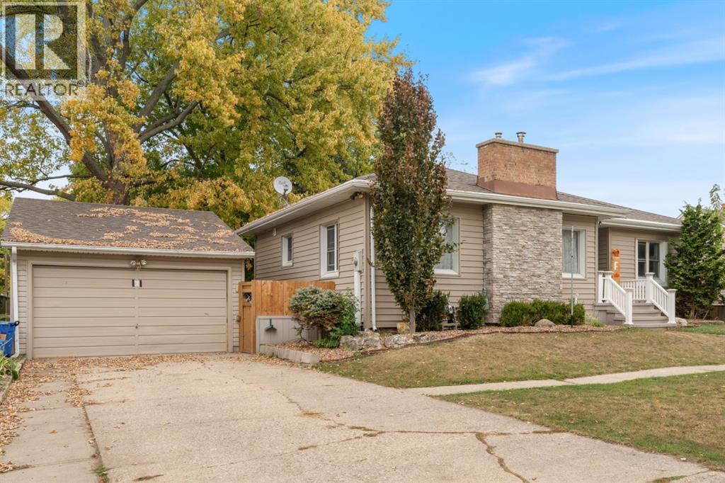 730 Talfourd Street, Sarnia, Ontario  N7T 1R9 - Photo 2 - 26003612