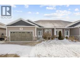 208 SUMMERSET PLACE, Chatham, Ontario