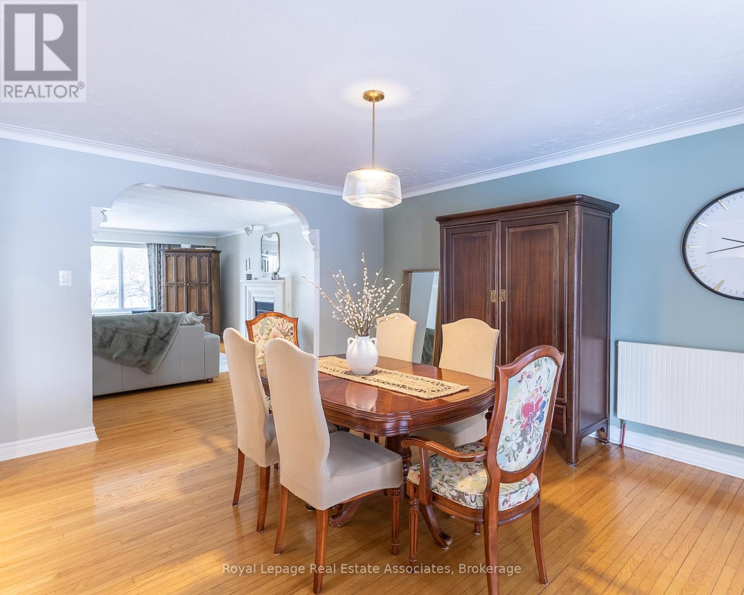 13931 Cromar Court, Halton Hills, Ontario  L7G 4S5 - Photo 10 - W12814504