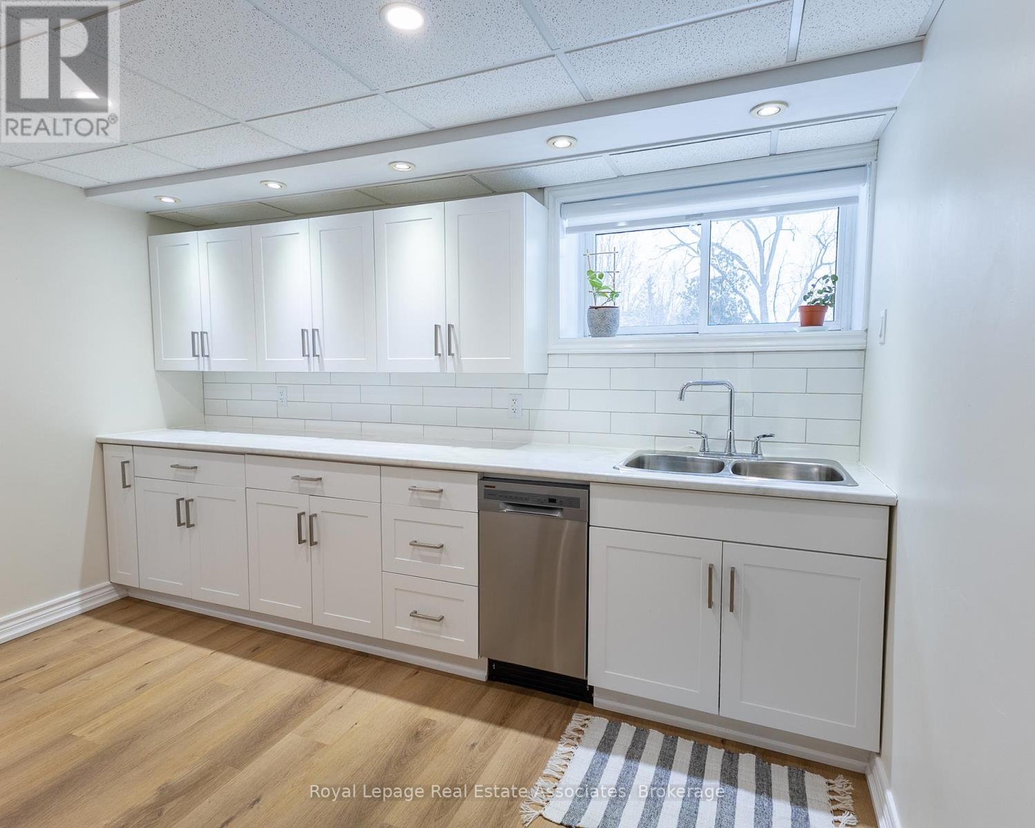 13931 Cromar Court, Halton Hills, Ontario  L7G 4S5 - Photo 31 - W12814504