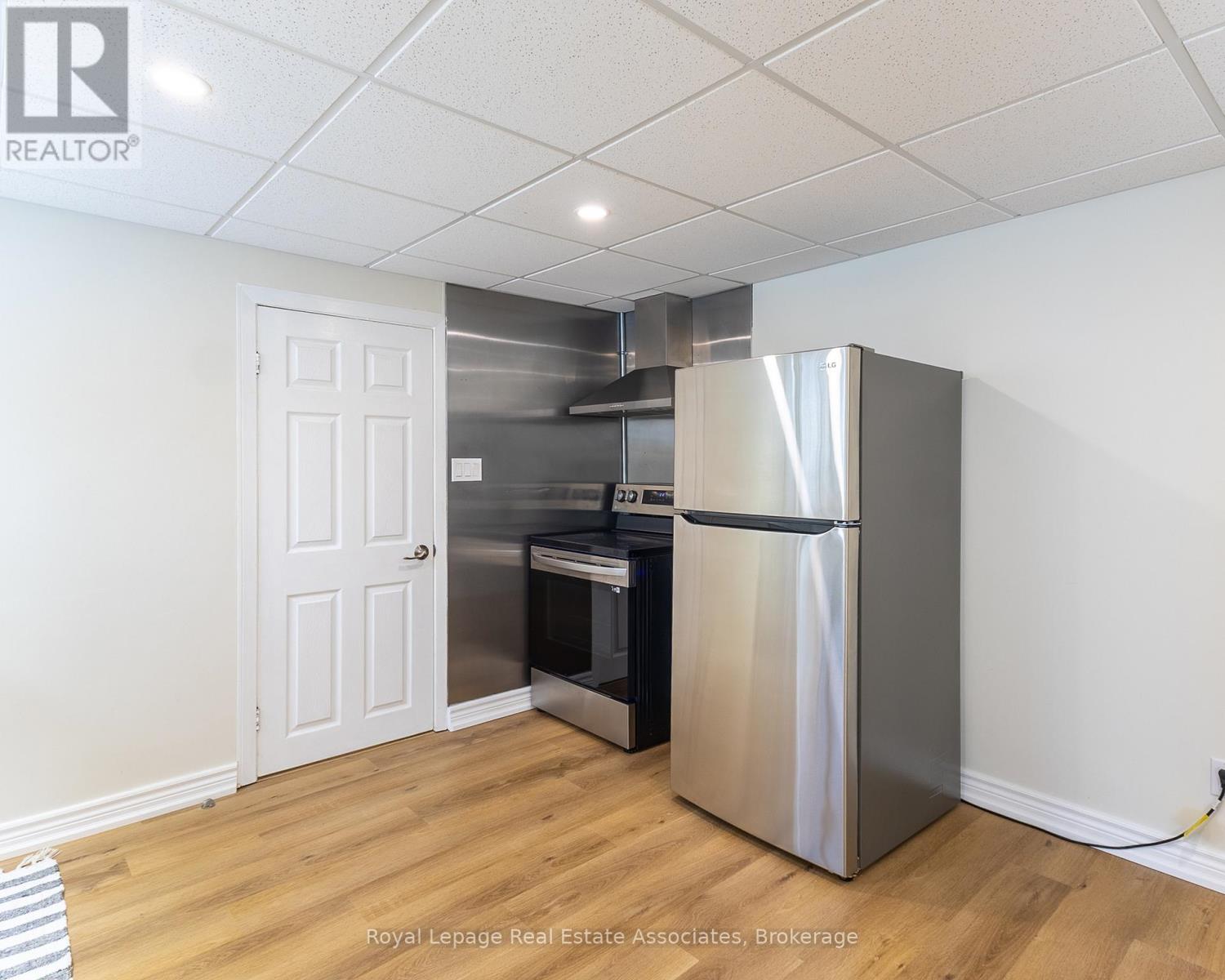 13931 Cromar Court, Halton Hills, Ontario  L7G 4S5 - Photo 33 - W12814504