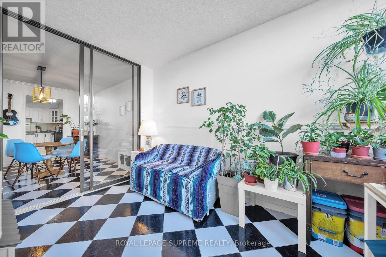 602 - 75 Emmett Avenue, Toronto, Ontario  M6M 5A7 - Photo 18 - W12814596