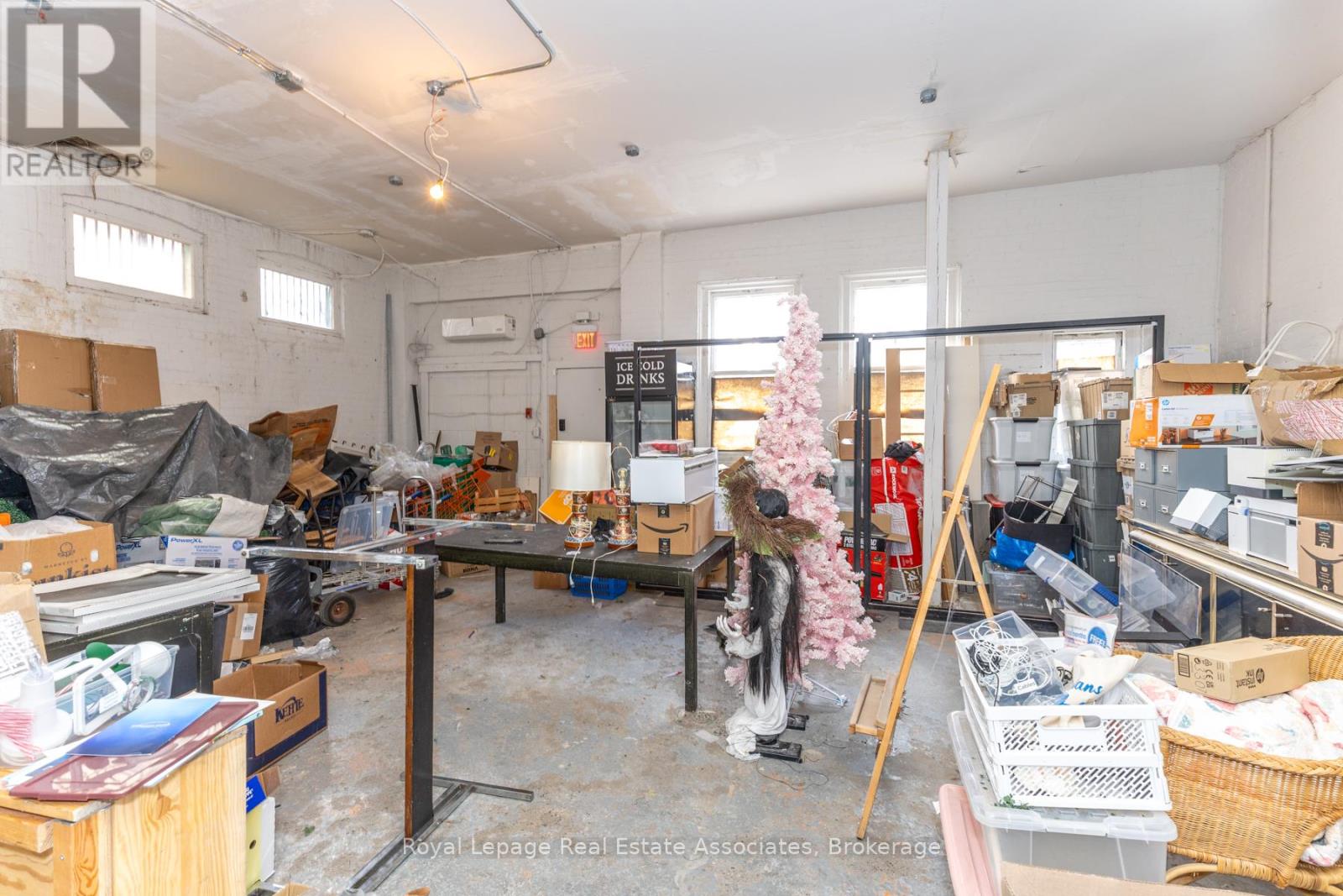 83 Elm Grove Avenue, Toronto, Ontario  M6K 2J2 - Photo 8 - W12814598