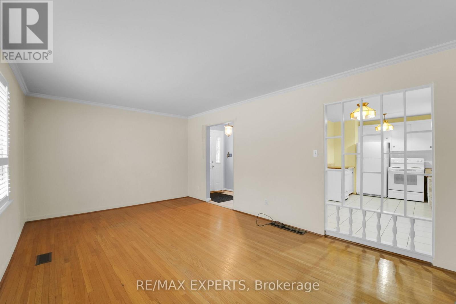 19 Burgby Avenue, Brampton, Ontario  L6X 2G7 - Photo 12 - W12814616