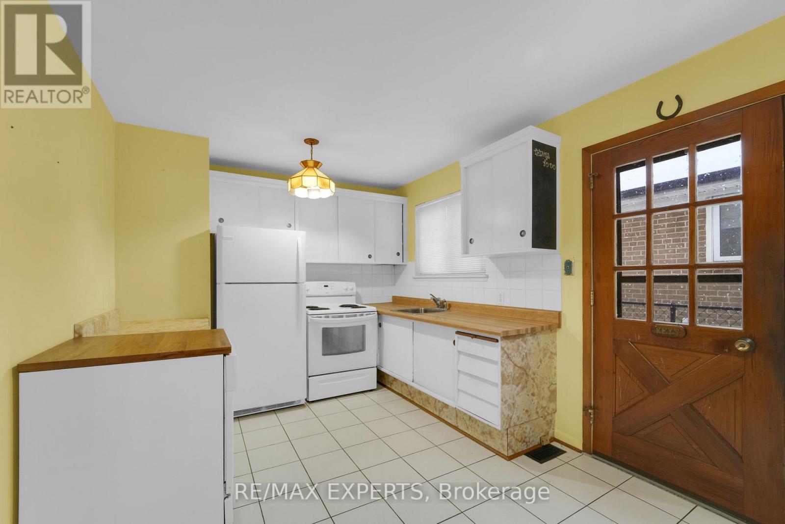 19 Burgby Avenue, Brampton, Ontario  L6X 2G7 - Photo 14 - W12814616