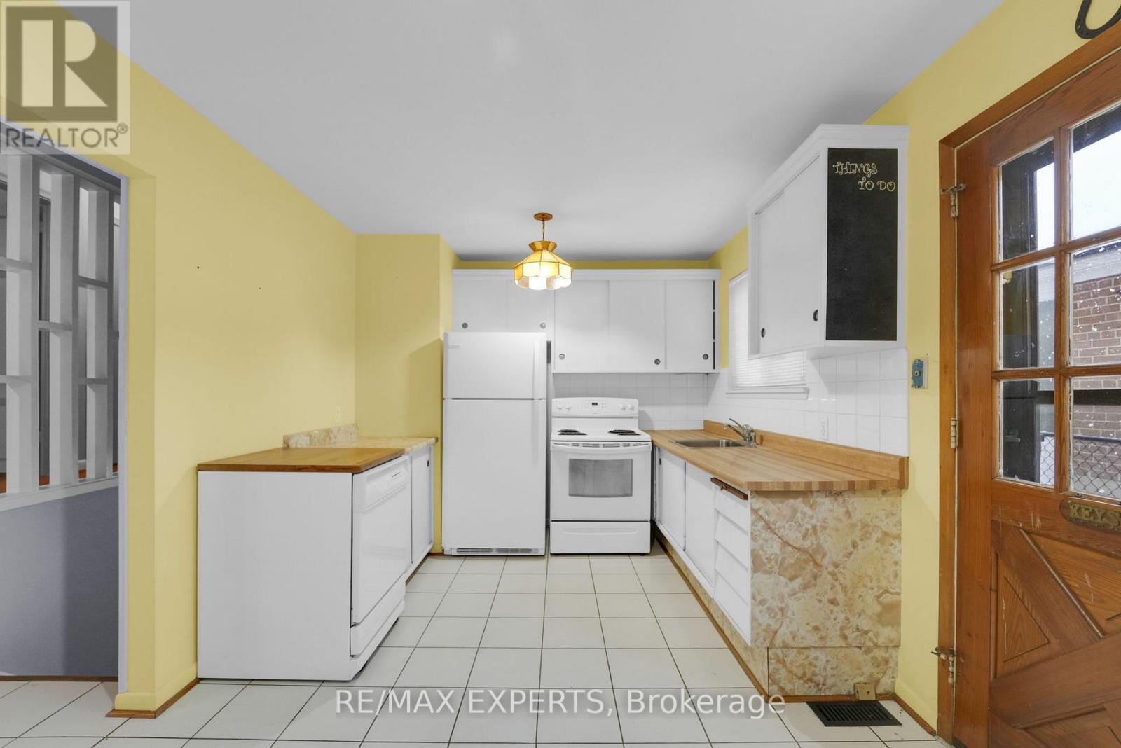 19 Burgby Avenue, Brampton, Ontario  L6X 2G7 - Photo 15 - W12814616