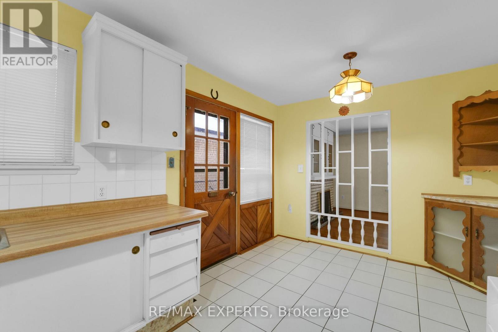 19 Burgby Avenue, Brampton, Ontario  L6X 2G7 - Photo 18 - W12814616