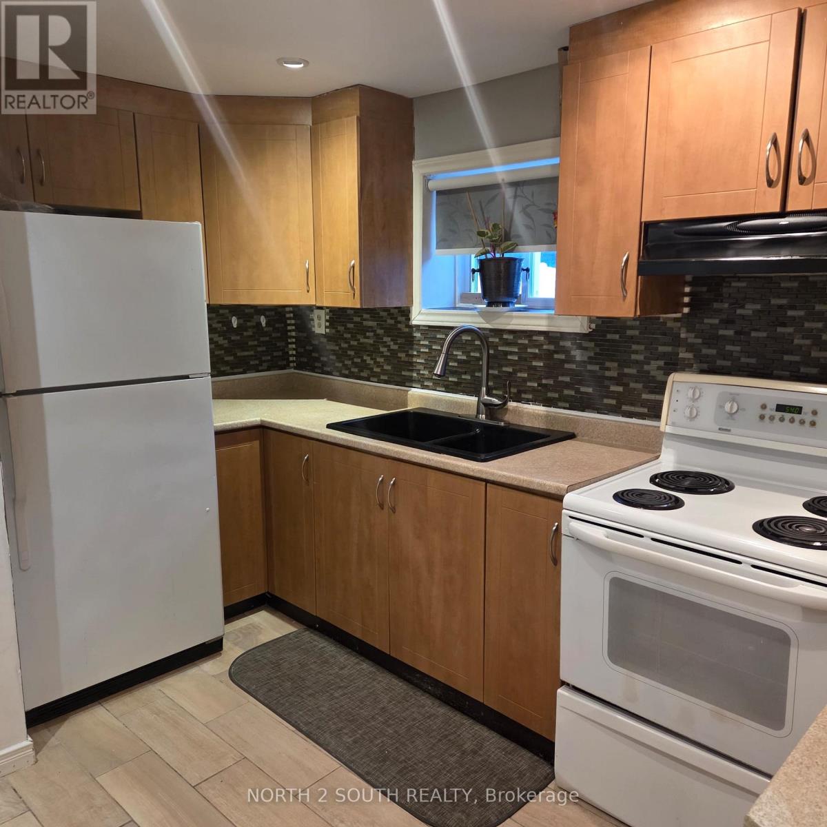 Bsmt - 7739 Priory Crescent, Mississauga, Ontario  L4T 3H6 - Photo 2 - W12814650