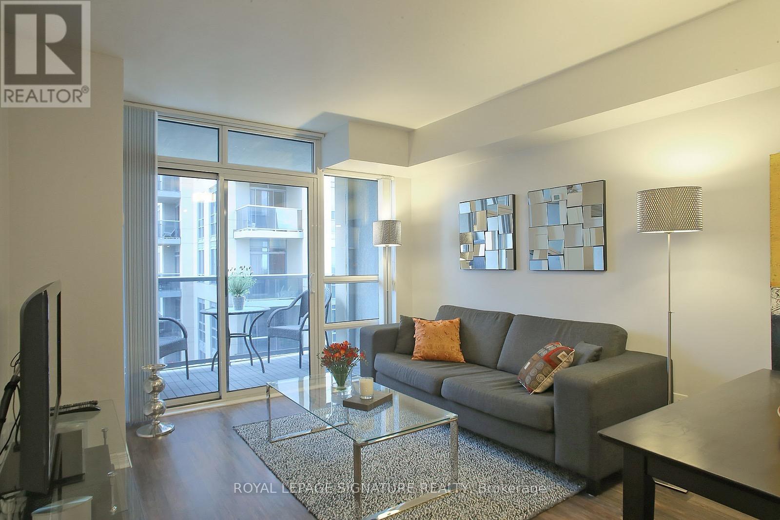 1401 - 3 MICHAEL POWER PLACE, Toronto, Ontario